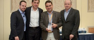 Integrador de Sistemas del Año en LATAM — IBM IGS, de izquierda a derecha: Marco Fontenelle, Partners, OEM's & Alliances, Latin America, VMware; Javier Carrion, Sr. Director, Latin America, VMware; Marcelo Borges Albuquerque, Server, Storage & Data Services, IBM Global Services Brazil & Carlo di Colloredo-Mels, Sr. Marketing Director, Latin America, VMware
