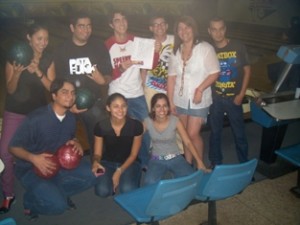 Equipo Ganador Tweets & Bowling