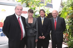 José María De Viana, Mireya Blavia de Cisneros, Nelson Ortiz y Oswaldo Cisneros