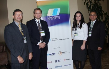 En la foto, de izquierda a derecha: Jaime Yory, Gerente de GLOBALTEK SECURITY S.A.;  Joost de Jong, Director South & Central America - ASTARO CORPORATION; Regina Vignone,  directora de Ventas - ASTARO CORPORATION, y Pedro Muñoz, Gerente Comercial GLOBALTEK SECURITY S.A. 