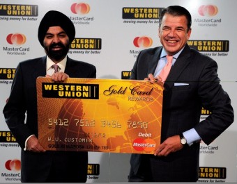 Izquierda a Derecha: Ajay Banga, Presidente y CEO de MasterCard, Hikmet Ersek, Presidente y CEO de Western Union