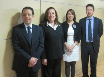 De izquierda a derecha:    Jorge Villalobos, Director del Departamento de Ingeniería de Sistemas y Computación de la Universidad de los Andes; Maria Cristina Cuellar, Senior Partner de Heisohn; Claudia Vásquez, vicepresidenta para la región Nola de CA Technologies, y Harold Castro, Profesor Asociado, Departamento de Ingeniería de Sistemas y Computación 