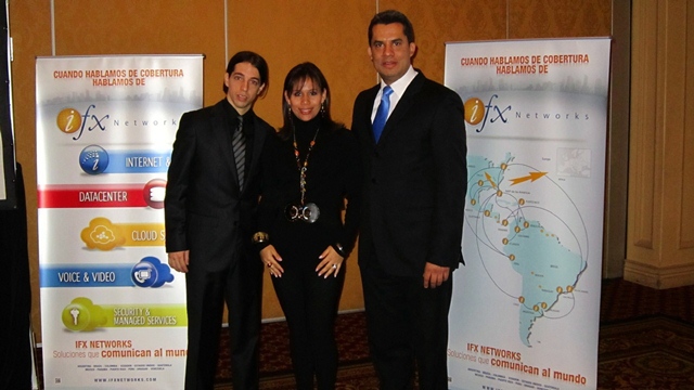 En la foto de izquierda a derecha aparecen:Ezequiel Carson, gerente Regional de Tecnología (CTO); Marcela Rovira, gerente Regional de Producto (CPO), y Fernando Clavijo Gerente General de Chile.