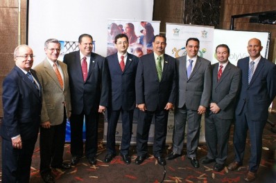 Pie de foto: Ricardo Endara, Director del Tecnoparque Internacional de Panamá Ciudad del Saber,  Mario Quelquejeu, Gerente General de Knowledge, Lic. José Pablo Ramos, Director del Instituto Nacional de Formación Profesional y Capacitación para el Desarrollo Humano (INADEH), Jaime Blanco, Presidente de la Junta Directiva de CAPATEC, Enrique Bonilla, Tesorero de la Junta Directiva de CAPATEC, Dionys Sánchez, Director de Transformación y Tecnología de la Autoridad Nacional para la Innovación Gubernamental (AIG), Eli Faskha, Director de la Junta Directiva de CAPATEC y Glenn Tjon, Vicepresidente de la Junta Directiva de CAPATEC.