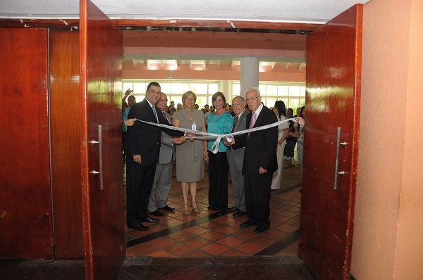 Autoridades del BOD durante el acto de inauguración de Expoproyectos Microempresariales Anzoátegui 2013