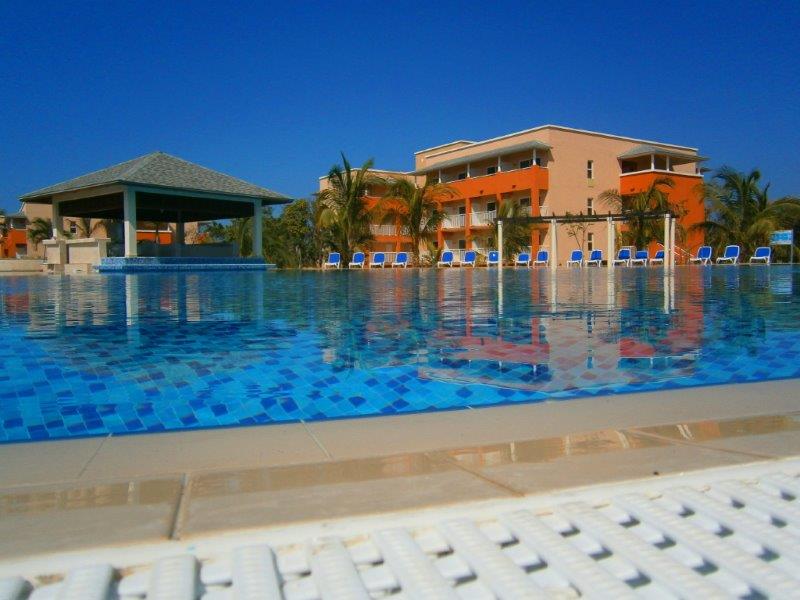 Piscina Central-Pestana Cuba