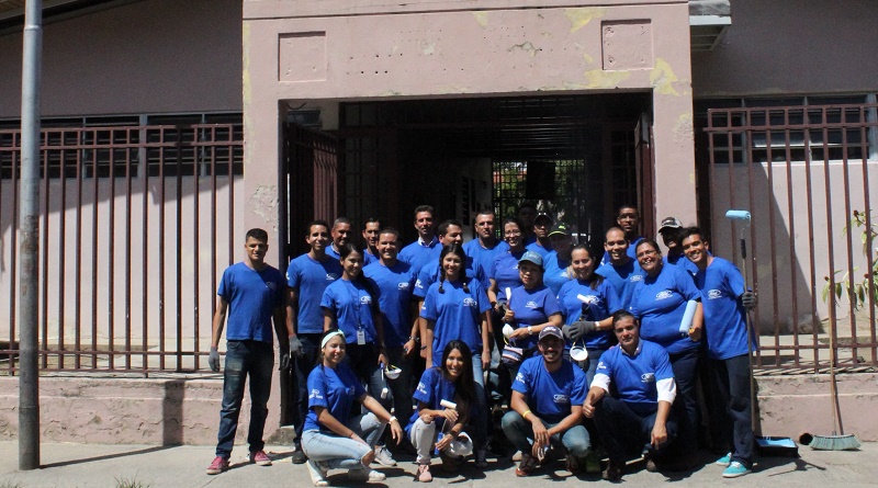 Voluntarios de Ford Motor de Venezuela