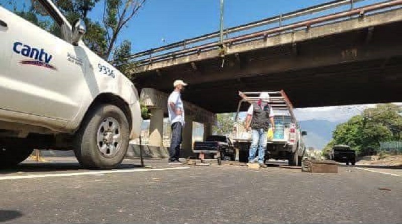 3.000 suscriptores de las parroquias Antímano y Sucre recuperan servicios Cantv (4)